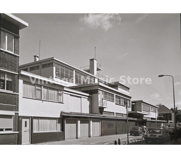 Originele foto 1991, Derde Ambachtsschool (TOS Scheveningen) ontworpen door Jan Duiker 24x18 cm